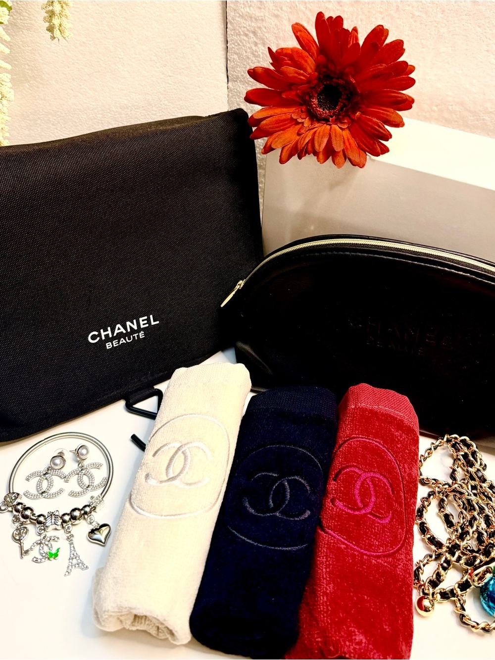 GWP Cosmetic Pouch  and Travel Case